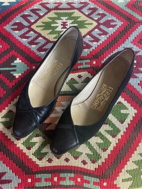 Ferragamo leather ballet flats